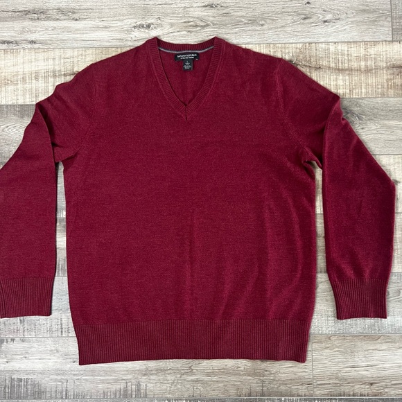 Banana Republic Other - Banana Republic Merlino Wood Men's V-Neck Burgundy  Sweater
